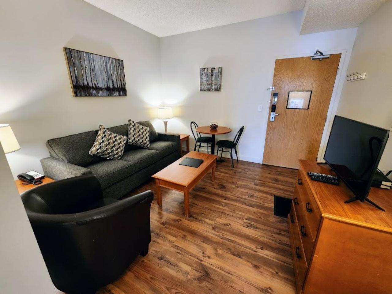 Sunset Mountain Inn Canmore Luaran gambar