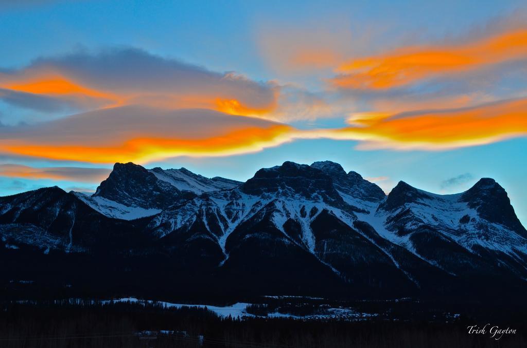 Sunset Mountain Inn Canmore Luaran gambar